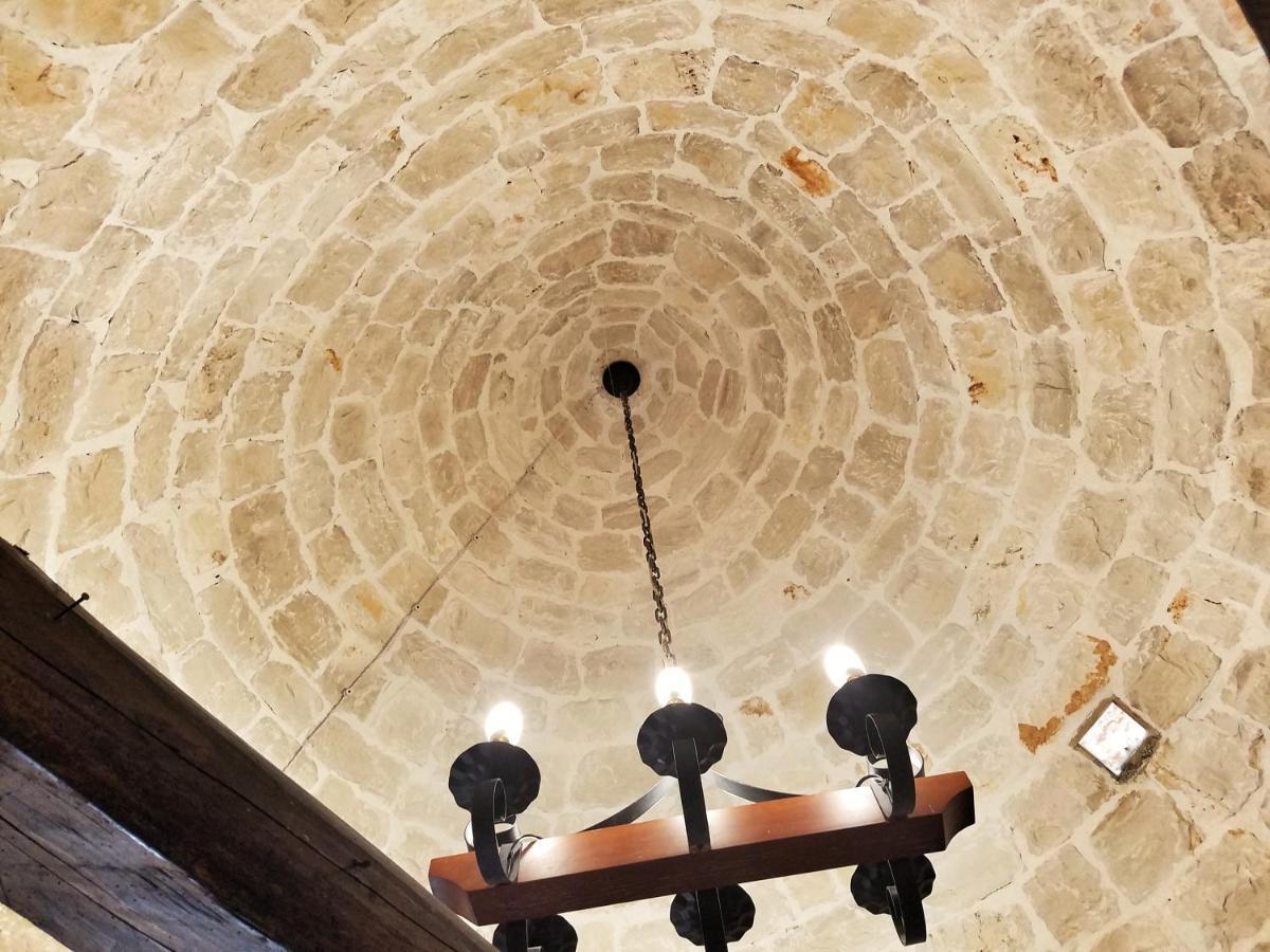 Antico Trullo Immerso Nella Campagna Alberobello Exteriör bild