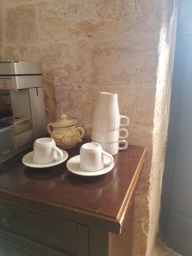 Antico Trullo Immerso Nella Campagna Alberobello Exteriör bild